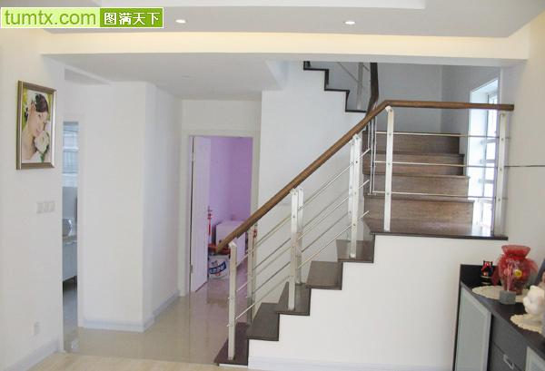 小复式楼梯家庭室内装修效果图     