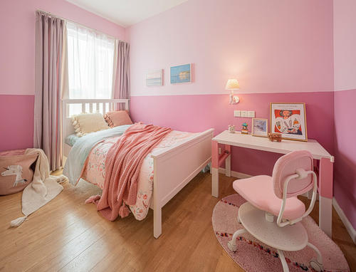 秀居网  > 卧室墙面粉刷成浅粉色压抑吗好不好看 淡粉色墙壁