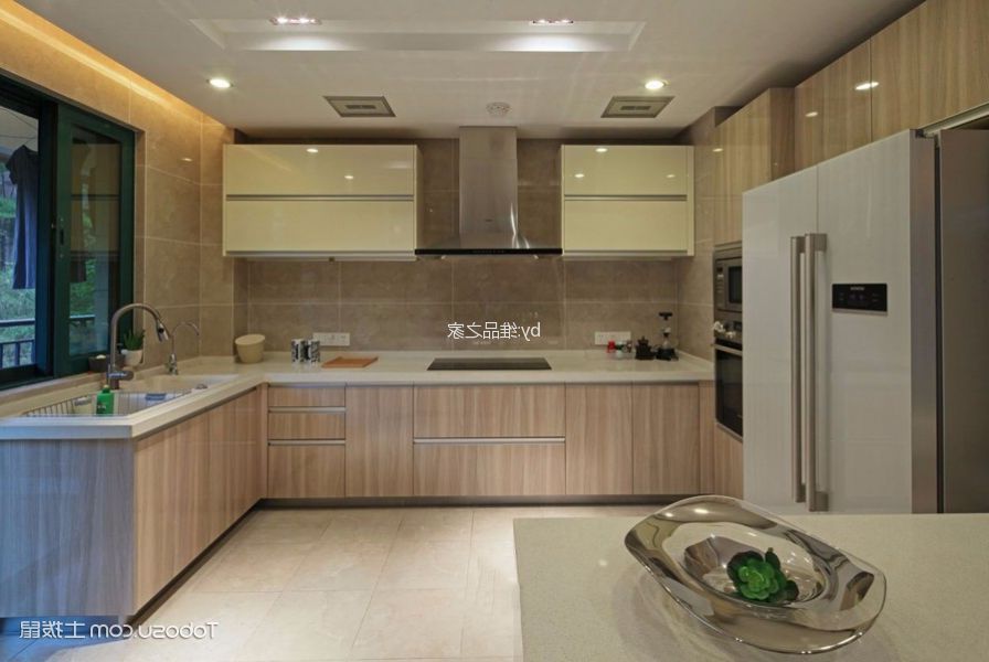 现代家居厨房装潢设计2016